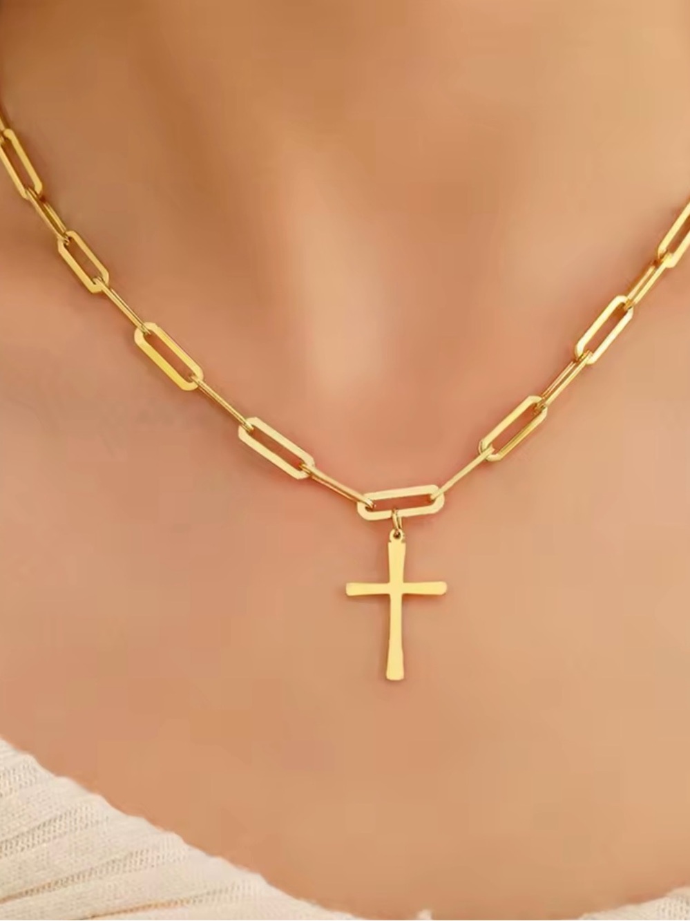 18K PVD Gold Chunky Paperclip Chain Cross Necklace Waterproof Stainless Steel